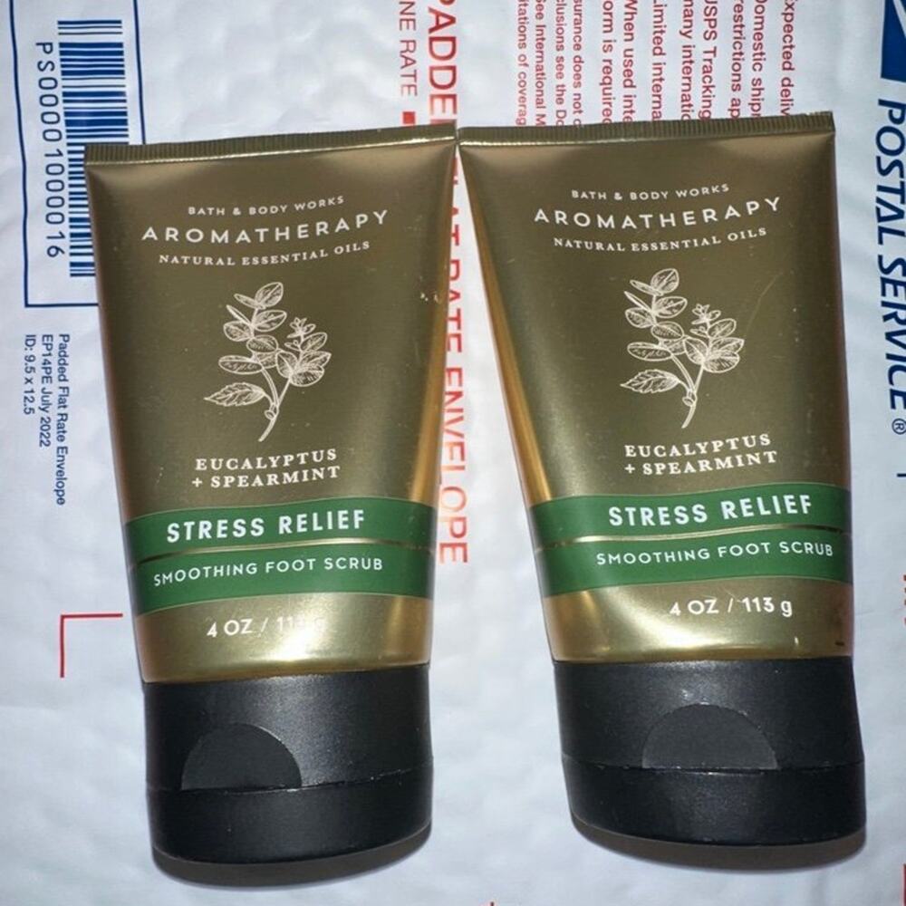 Bath and Body Works STRESS RELIEF AROMATHERAPY SOOTHING FOOT SCRUB